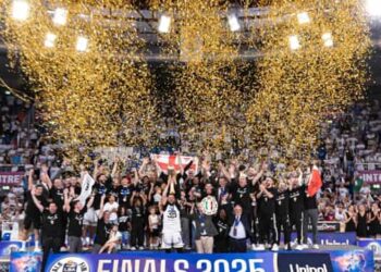 Virtus Bologna, tricolore con dedica: Polonara festeggia. Lo scudetto è per lui